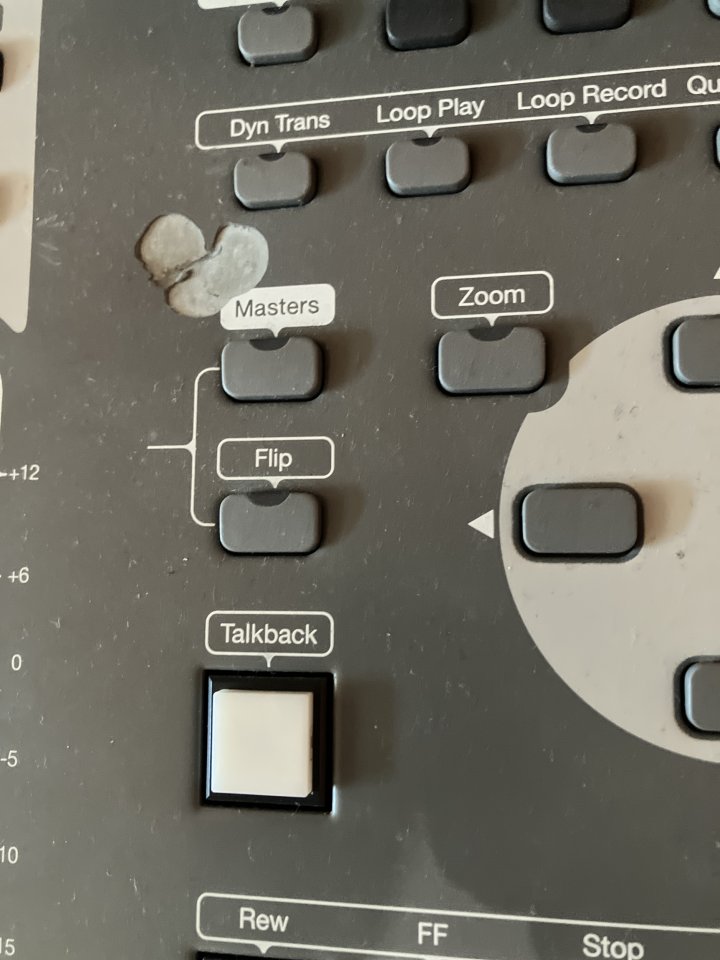 Avid C24 - Superficie de control 24 faders | Pro Tools / HUI