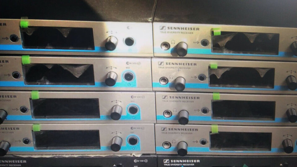 4 Micros Sennheiser + 4  Petacas + 4 micros diademas Sennheiser HSP 2-EW-3