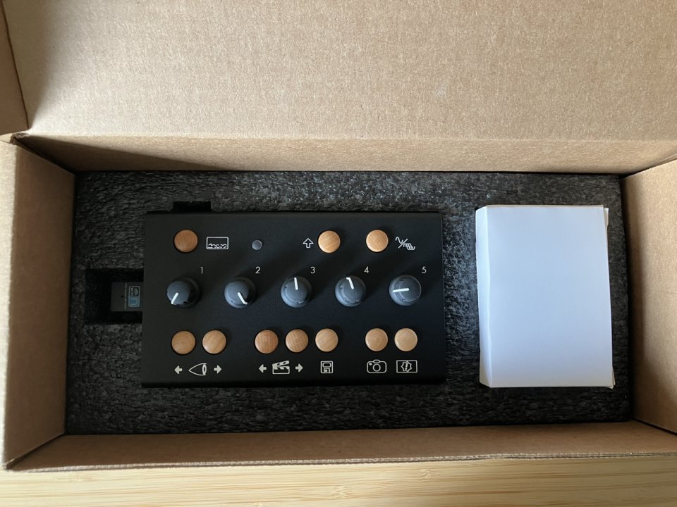 Sintetizador Vídeo Critter & Guitari EYESY última versión como nuevo