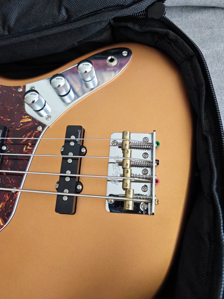 Harley Benton 25th anniversary Jazz Bass