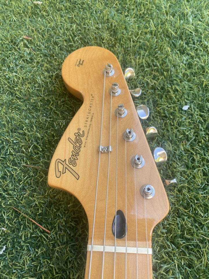 Fender Strato FSR 60’ reverse por acústica de segunda mano · Foto 5 de 9 · Madrid