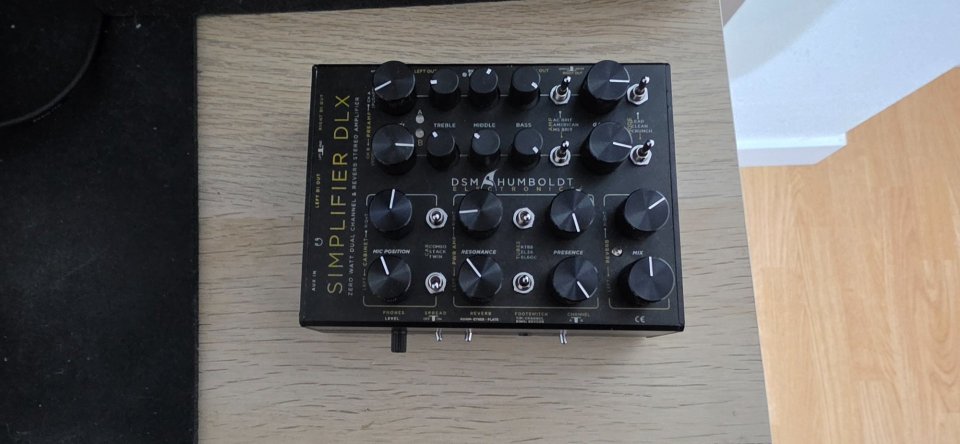 DSM Humboldt Simplifier DLX Amplificador de segunda mano · Foto 3 de 4 · Zaragoza · 210 €