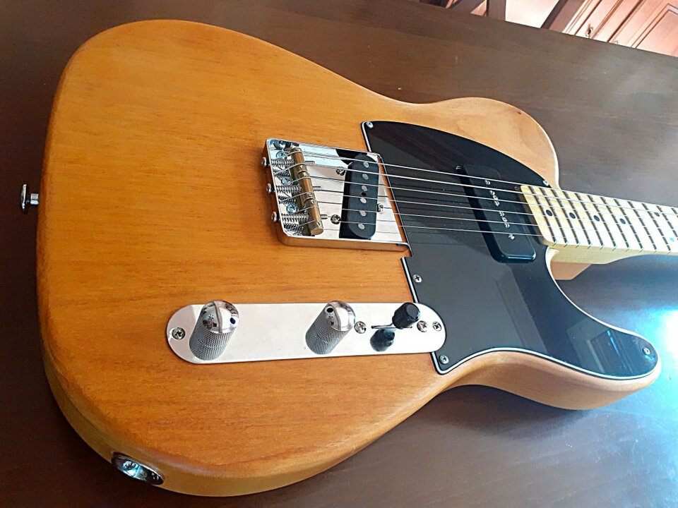 Se pintan guitarras y bajos