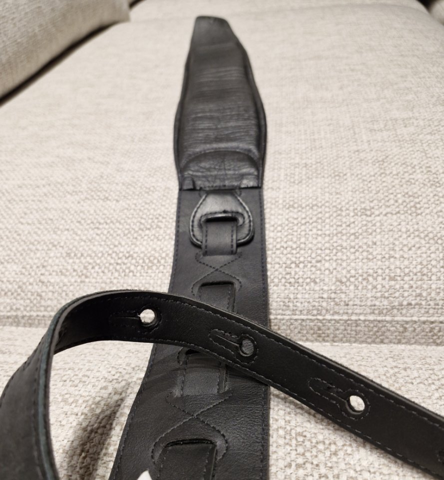 Correa de cuero para guitarra Ortega OSBS-1