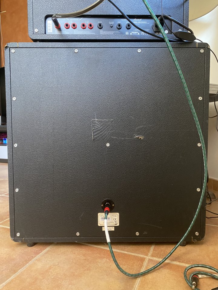 Pantalla Marshall 2061CX 2x12" 60 Watios MADE IN ENGLAND de segunda mano · Foto 2 de 7 · Murcia · 400 €