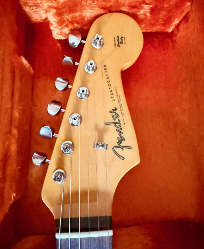 Fender American Vintage II 1961 Stratocaster – Fiesta Red de segunda mano · Foto 4 de 8 · Madrid · 1950 €