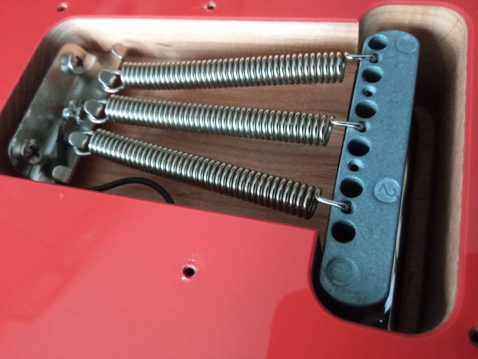 Fender Player Stratocaster Ltd Edition Fiesta Red 2022. de segunda mano · Foto 9 de 10 · Pontevedra · 480 €