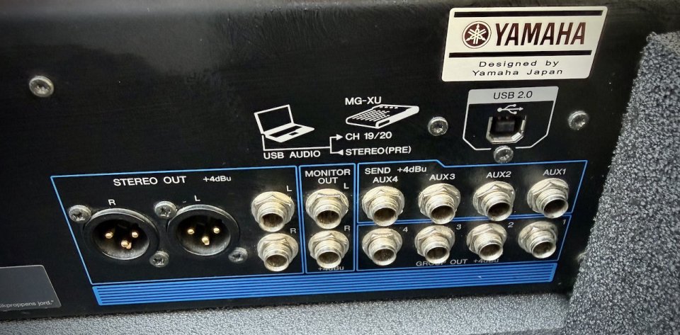 Mesa Yamaha MG20X U de segunda mano · Foto 4 de 4 · Valencia · 560 €