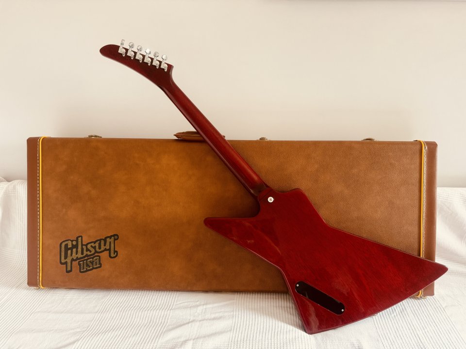 Gibson Explorer 2016 cherry
