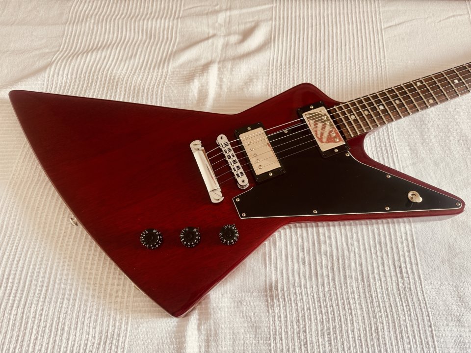 Gibson Explorer 2016 cherry