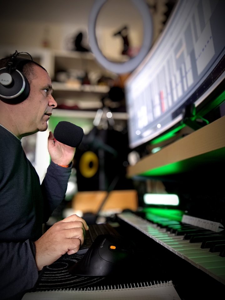 Terapia musical de segunda mano · Foto 2 de 3 · Lleida · 20 €