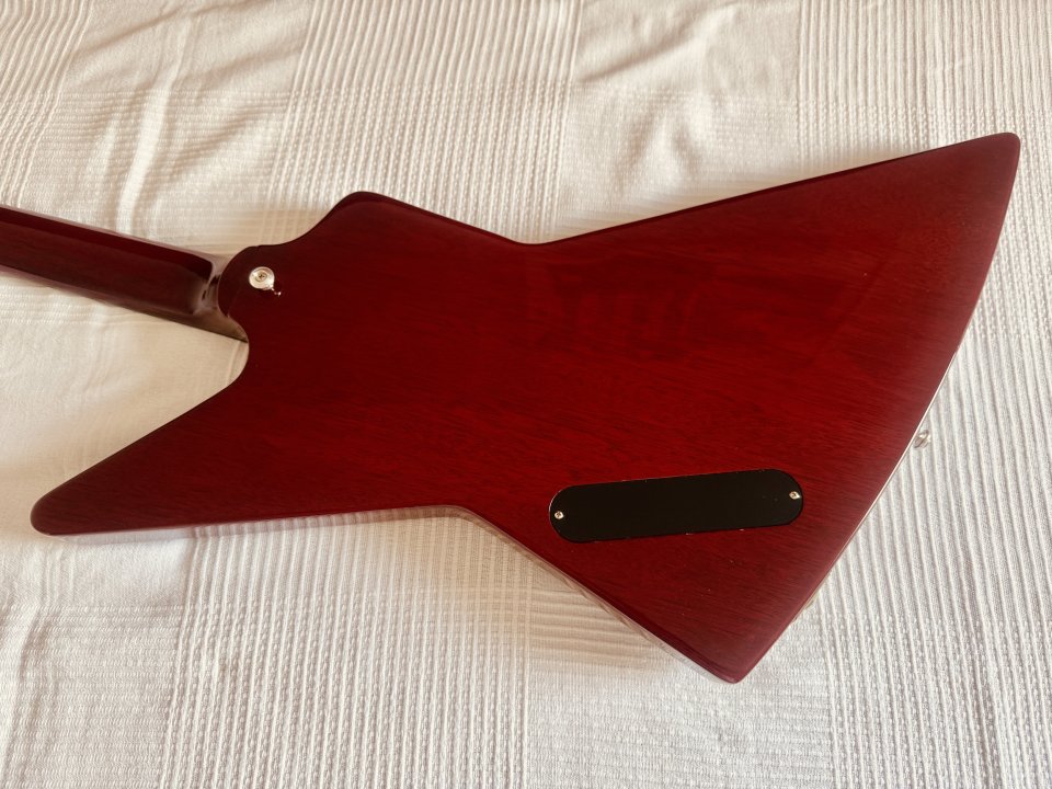 Gibson Explorer 2016 cherry