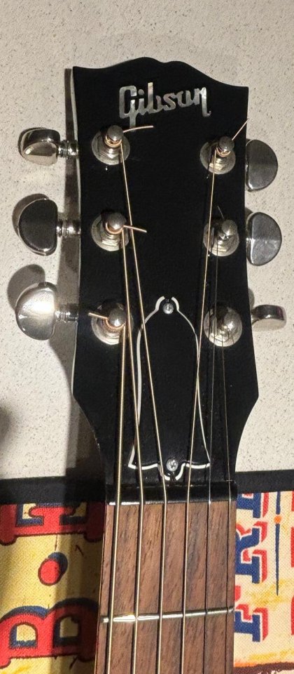 Guitarra acústica Gibson J45 Standard de segunda mano · Foto 3 de 6 · Barcelona · 2050 €