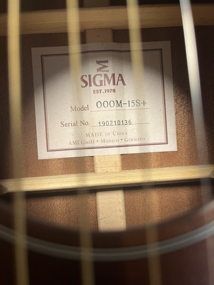 Sigma 000M-15S de segunda mano · Foto 6 de 6 · Murcia · 290 €