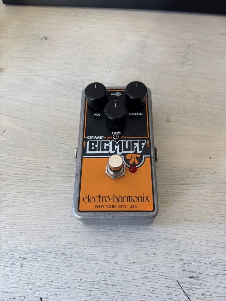 Big Muff Op Amp Fuzz pedal de Electro Harmonix