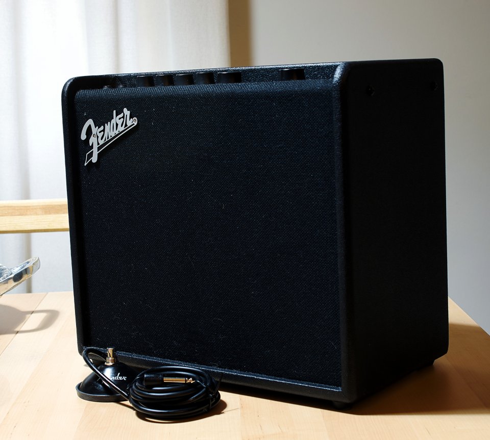 FENDER MUSTANG LT25 de segunda mano · Foto 1 de 6 · Madrid · 165 €