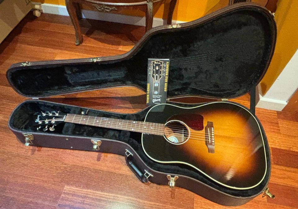 Guitarra acústica Gibson J45 Standard de segunda mano · Foto 5 de 6 · Barcelona · 2050 €