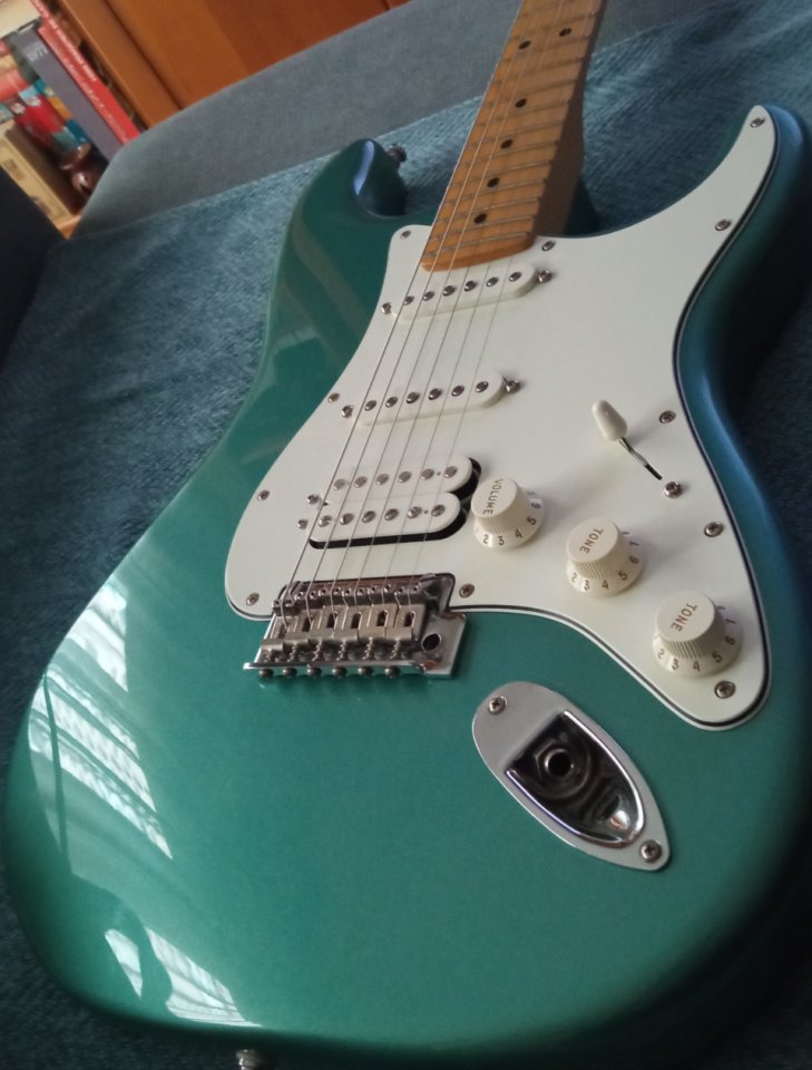 Cuerpo Fender Strat Player Series completo