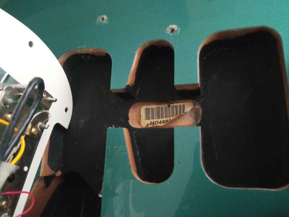 Cuerpo Fender Strat Player Series completo de segunda mano · Foto 3 de 8 · Pontevedra · 280 €