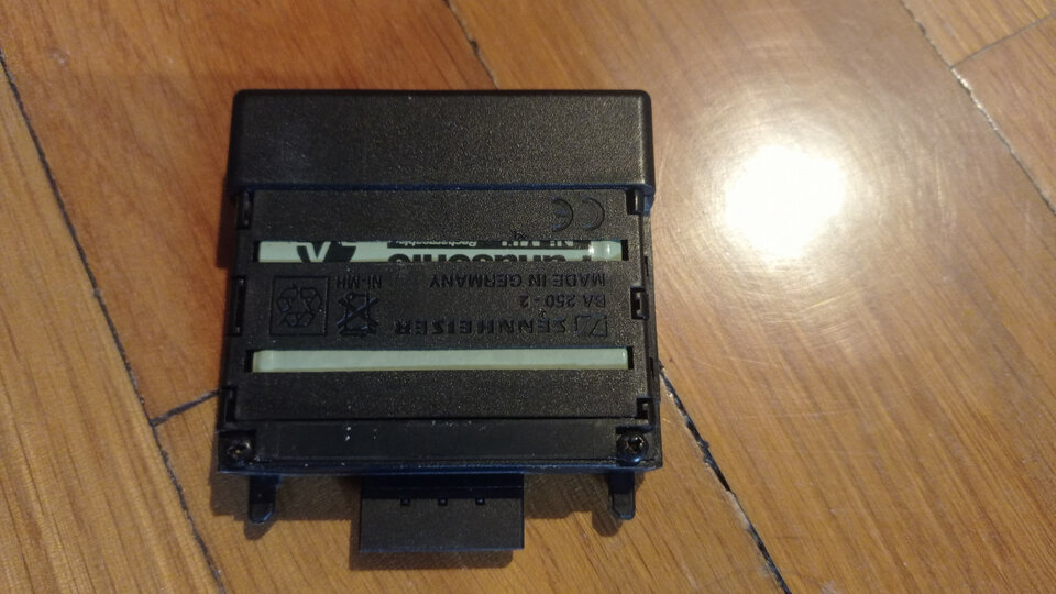 Sennheiser L50- Conjunto de estación de carga Beltpack