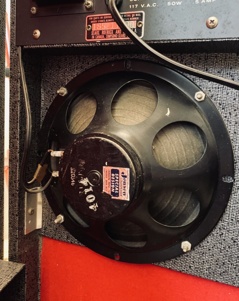 Silvertone 1449 con Amp-in-case de 1965 (amplificador de válvulas/estuche)