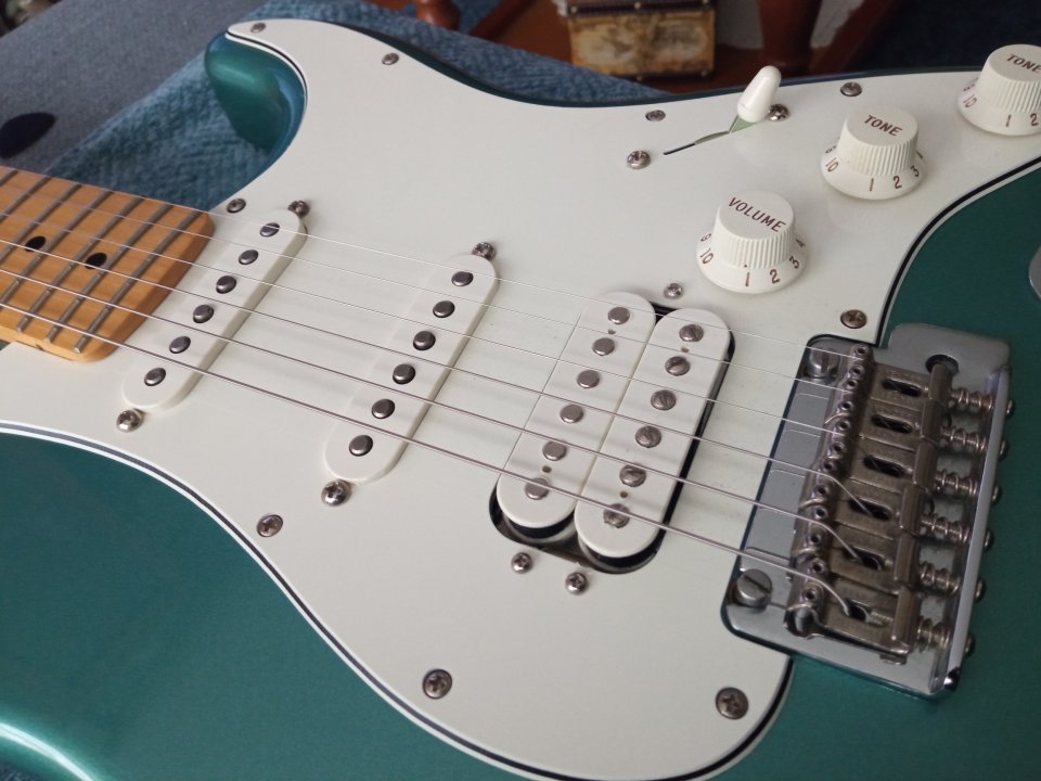 Cuerpo Fender Strat Player Series completo de segunda mano · Foto 5 de 8 · Pontevedra · 280 €