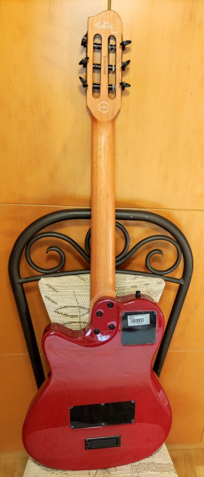 Godin Multiac Mundial Aztec Red -- COMO NUEVA -- de segunda mano · Foto 4 de 10 · Valencia · 1399 €