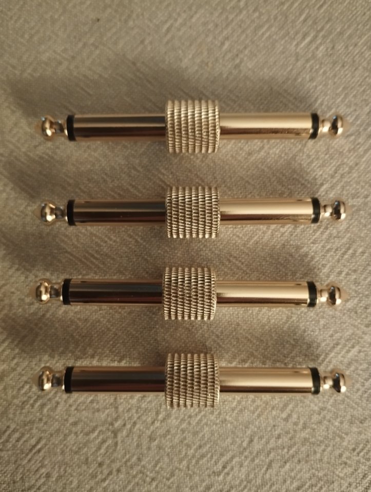 Set de 4 conectores para pedales de segunda mano · Barcelona · 8 €