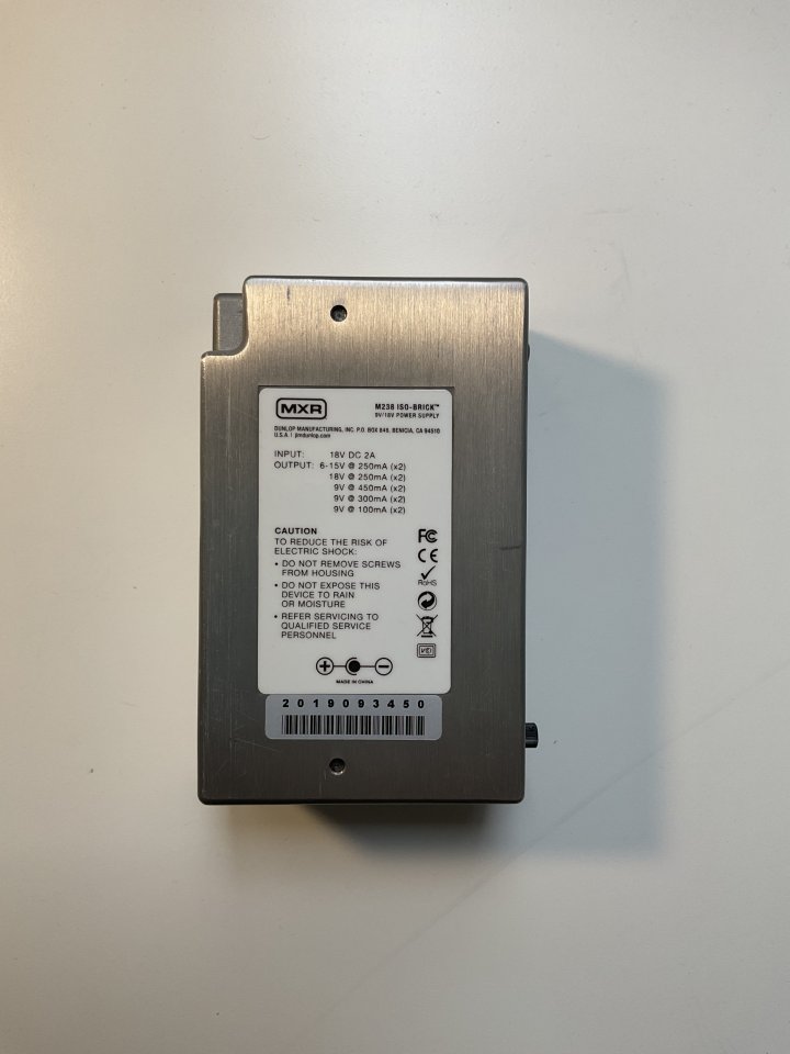 MXR Iso-Brick M238 Fuente de Alimentación
