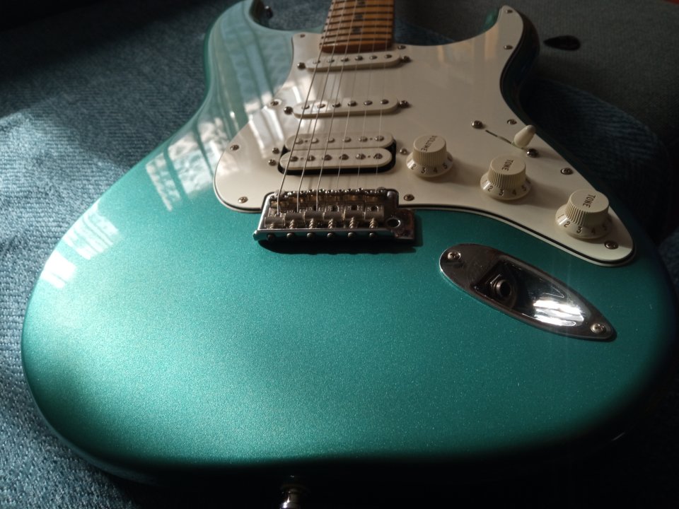 Cuerpo Fender Strat Player Series completo de segunda mano · Foto 7 de 8 · Pontevedra · 280 €