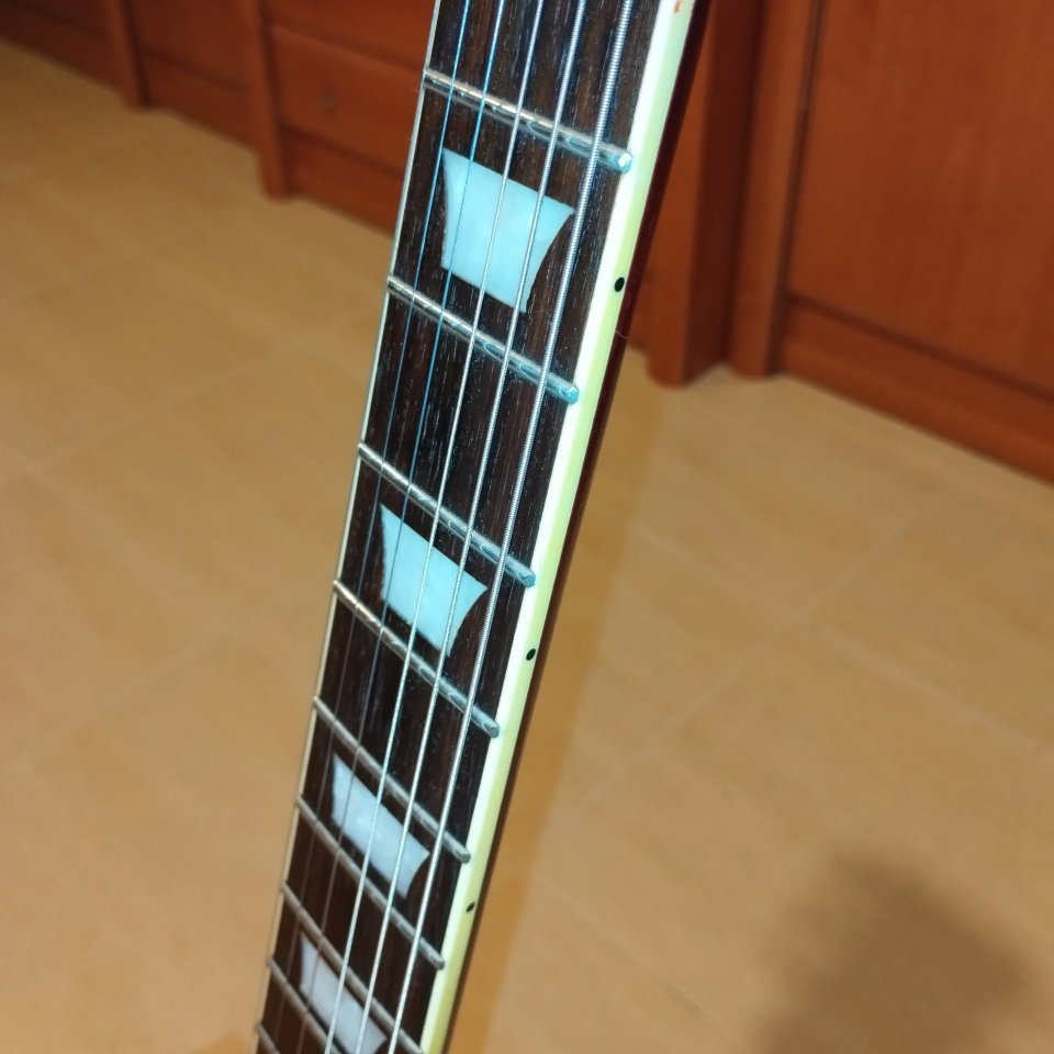 Vintage V100 Lemon drop mejorada zurdo de segunda mano · Foto 8 de 8 · Madrid · 300 €
