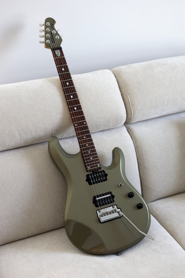 Music Man John Petrucci JP6 Egyptian Smoke + case de segunda mano · Foto 2 de 10 · Madrid · 1899 €