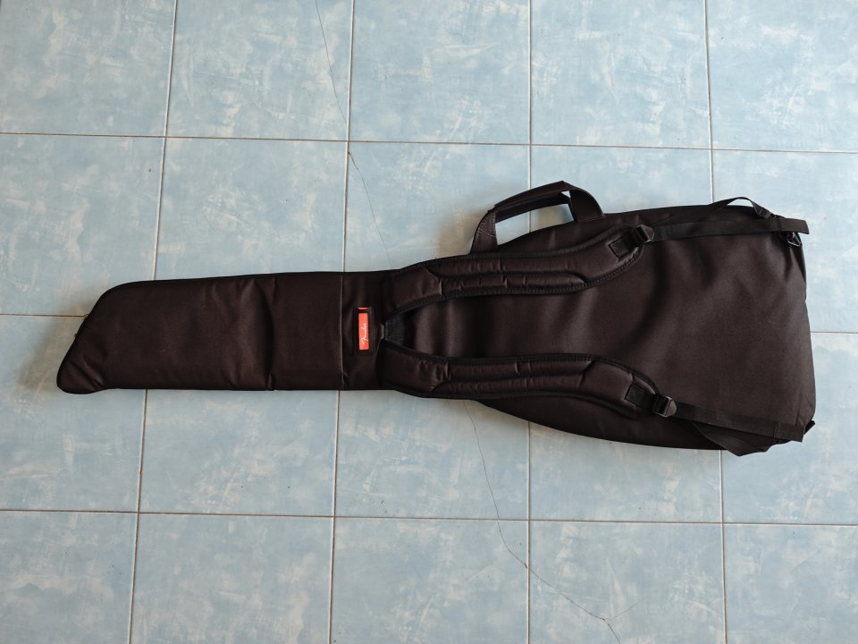 Bajo Squier classic vive by Fender+funda nueva de segunda mano · Foto 9 de 9 · Valladolid · 250 €