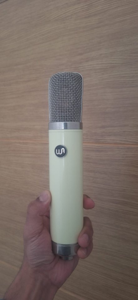 Micrófono de válvulas w251