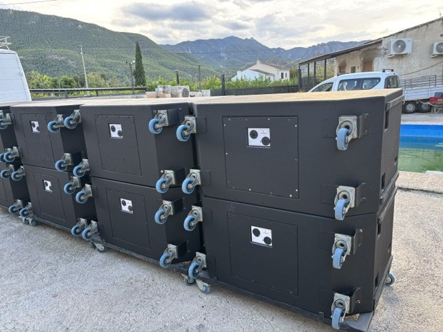 8 Cajas Subwoofer Tecnare L1818 Vacías de segunda mano · Foto 4 de 6 · Murcia · 200 €