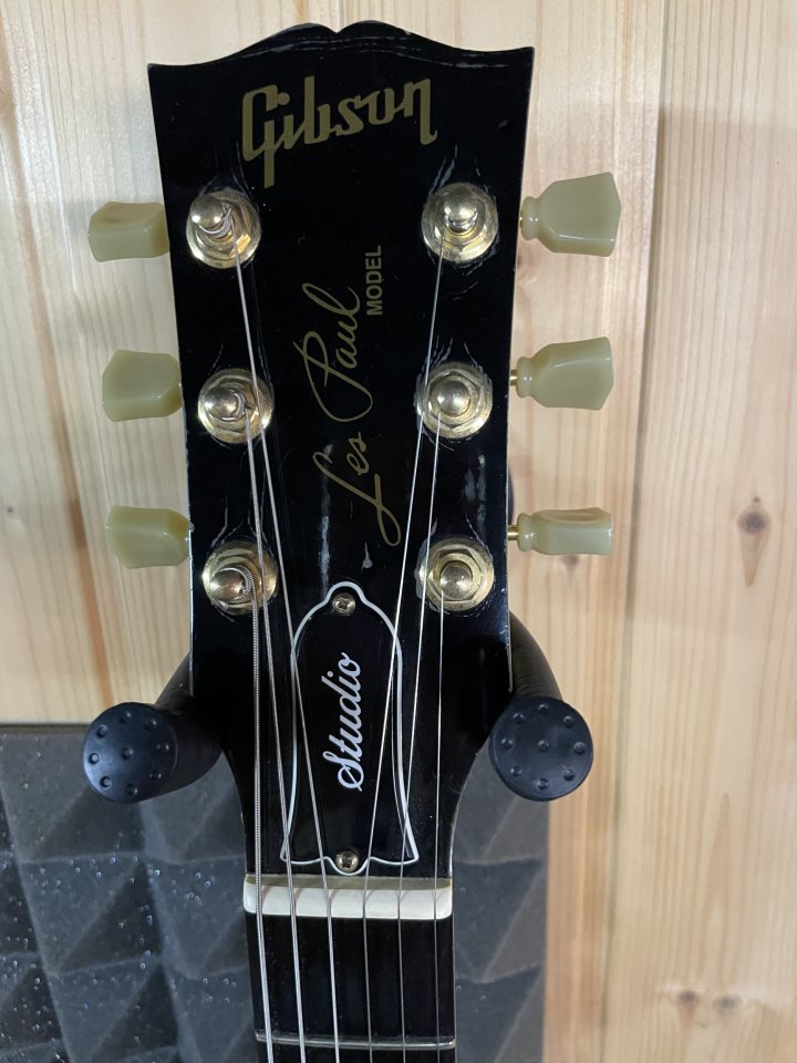 Gibson Les Paul Studio 2005 de segunda mano · Foto 3 de 10 · Madrid · 1000 €