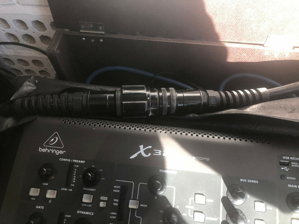 Mesa de Sonido X32 + Tablet Apple