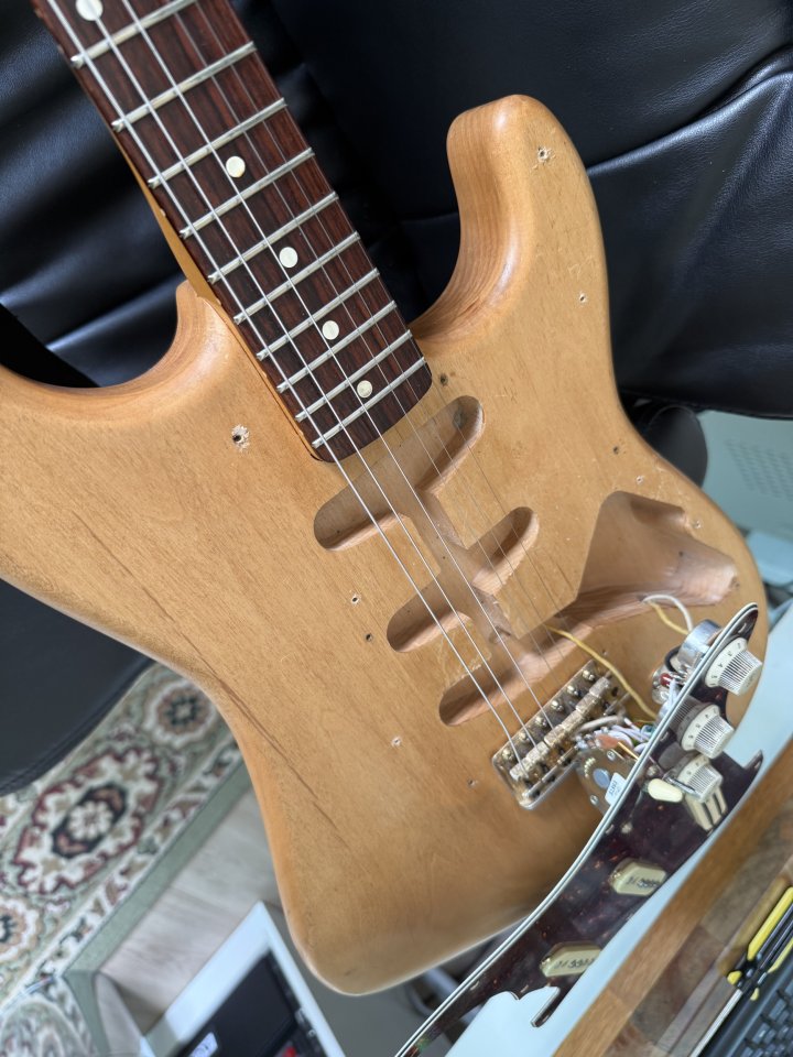 Cuerpo stratocaster Göldo de segunda mano · Foto 9 de 9 · Alicante · 170 €