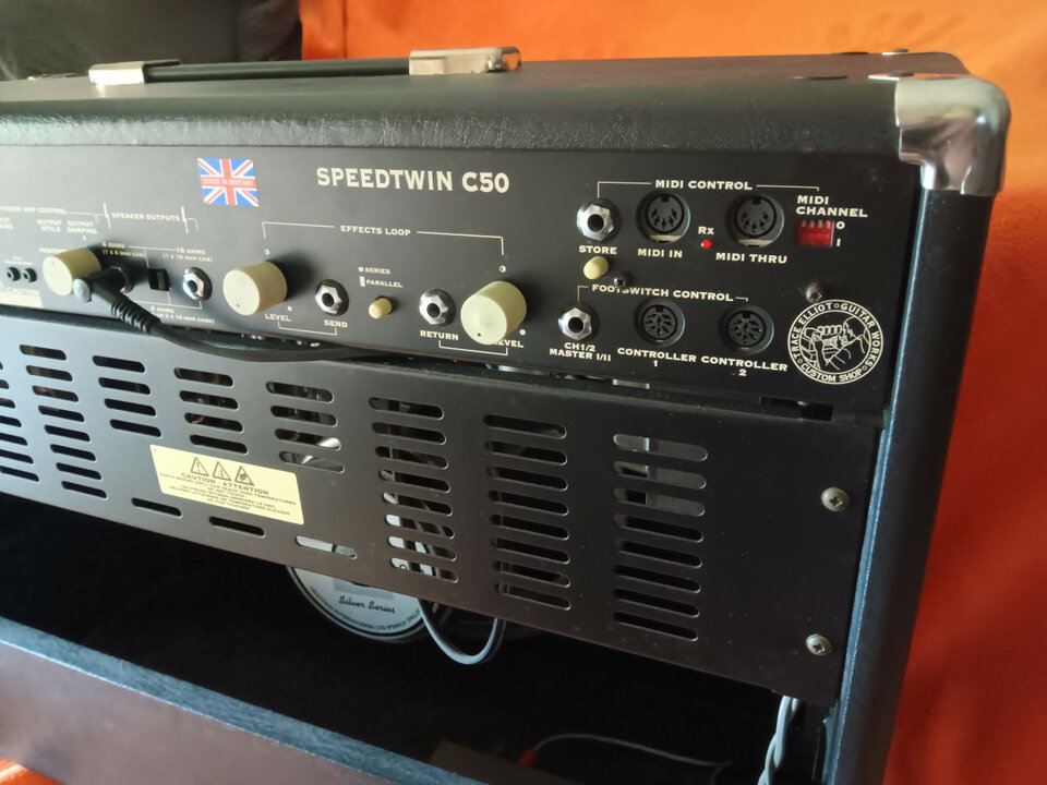 Trace Elliot Speed Twin C50 - Combo guitarra todo valvulas 50W / Cambio parcial por pantalla de bajo gama alta.
