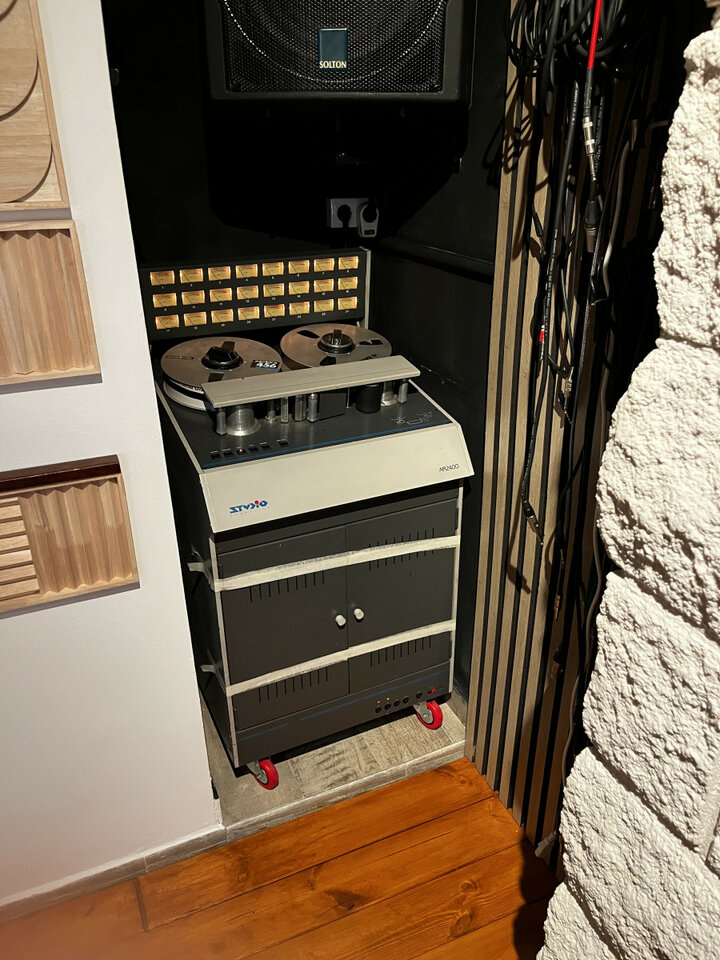 Magnetofono 24 CH 2 pulgadas (Studio Magnetics AR2400 24CH  2¨) NO ENVIO