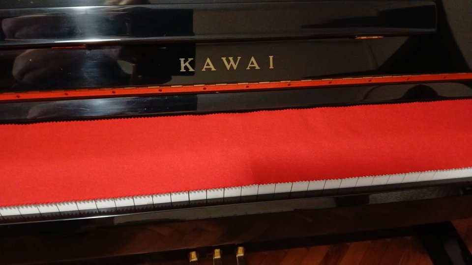 PIANO PARED KAWAI NS 10