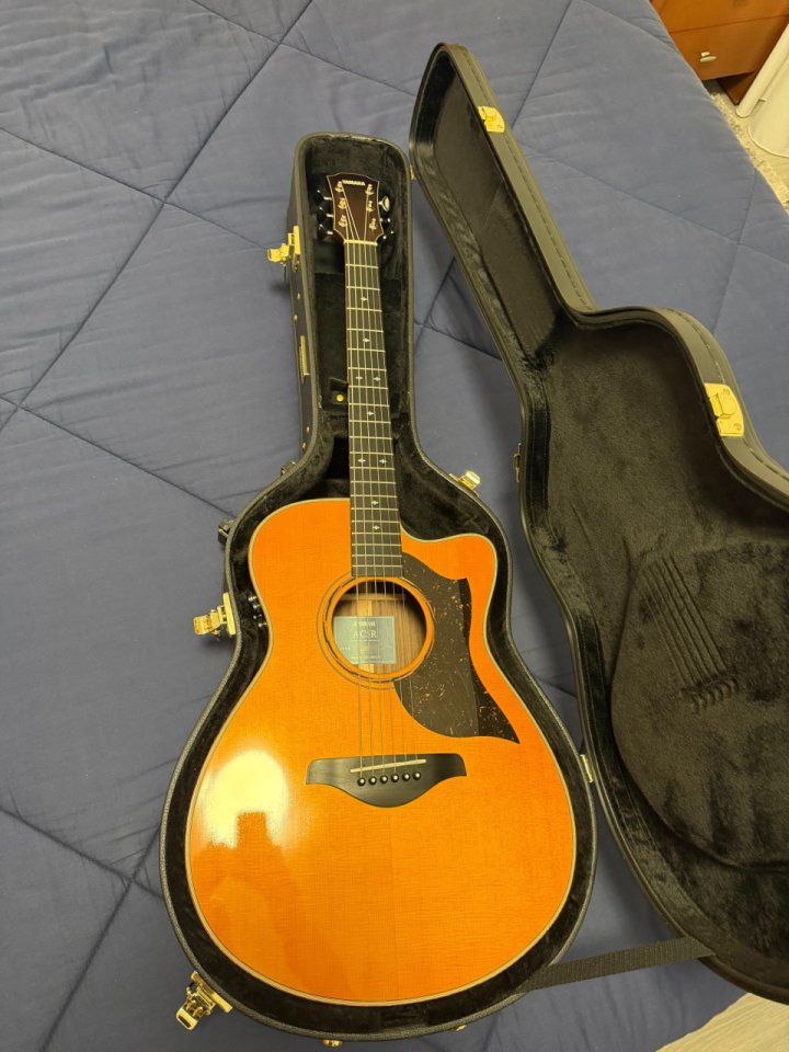 Yamaha AC5R de segunda mano · Foto 1 de 7 · Pontevedra · 1000 €