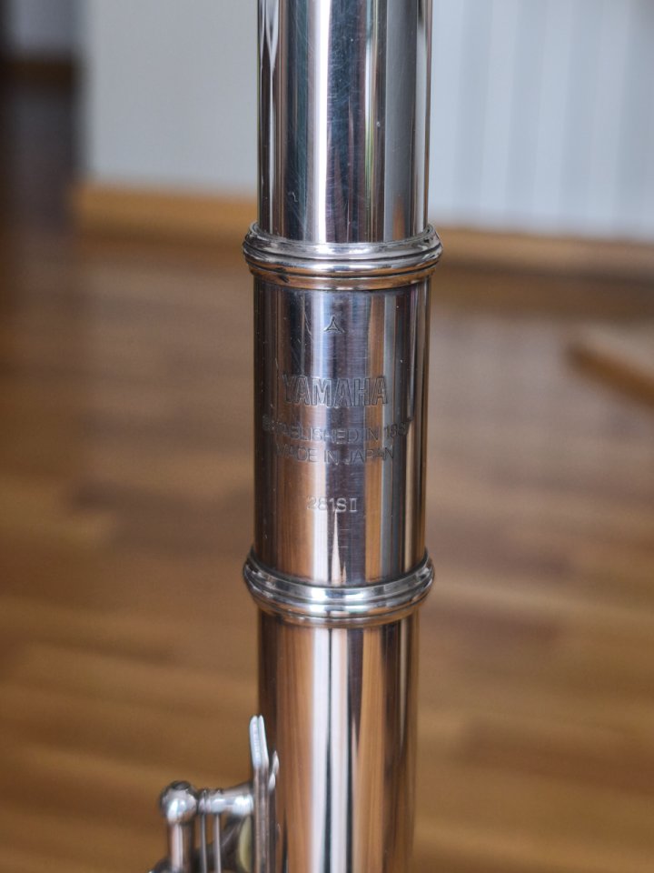 Flauta travesera Yamaha YFL 281SII con estuche de segunda mano · Foto 5 de 6 · Barcelona · 595 €