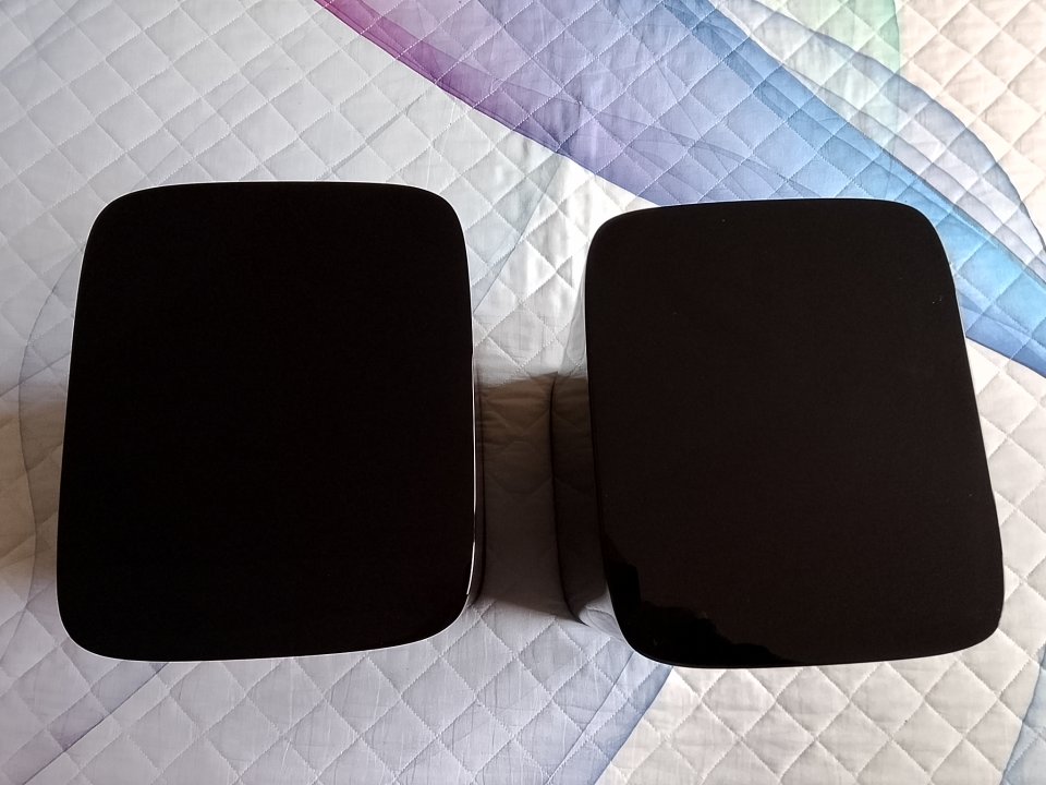 Monitores JBL HDI-1600 Piano Black (Inmaculados) Envío gratuito doble caja.