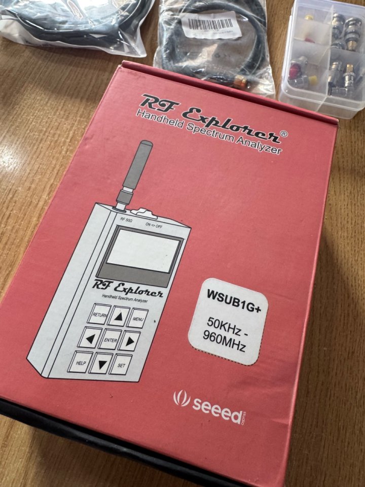 RF Explorer WSUB1G+ de segunda mano · Foto 5 de 9 · Albacete · 150 €