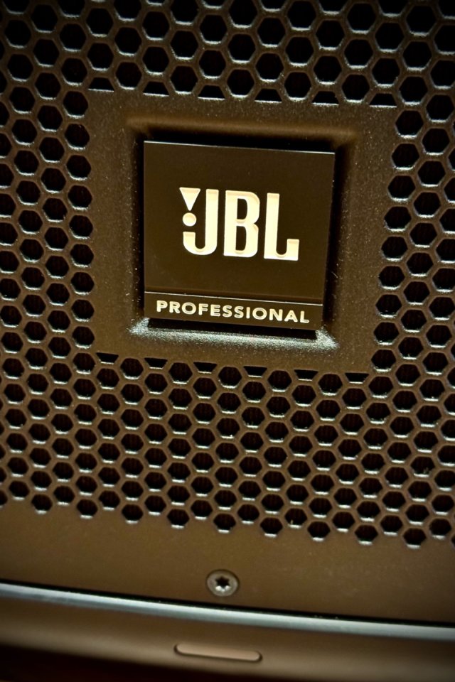 Altavoces activos JBL EON 712