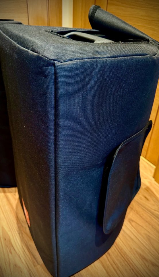 Altavoces activos JBL EON 712