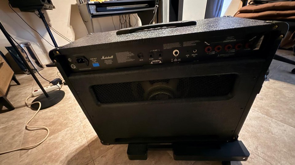 MARSHALL DSL40 COMBO Guitarra. Amplificador 40W Válvulas de segunda mano · Foto 5 de 7 · Cáceres · 500 €