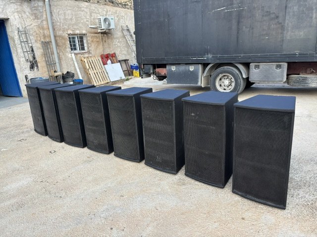 8 Cajas Medios Agudos Tecnare L2122LT de segunda mano · Foto 1 de 9 · Murcia · 500 €