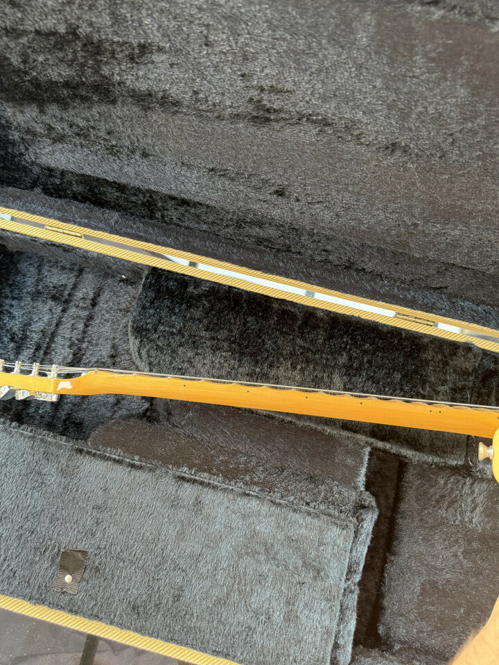 Vendo Fender Stratocaster Yngwie Malmsteen Signature ST-72